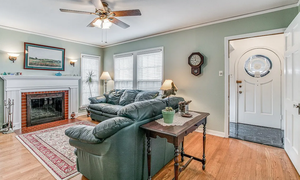 2610 Marvin Ave #NA - Photo 2 of 2