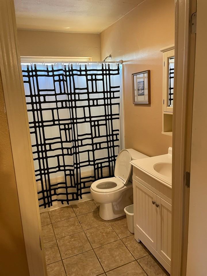 14543 South Oak Street - Photo 3 of 3