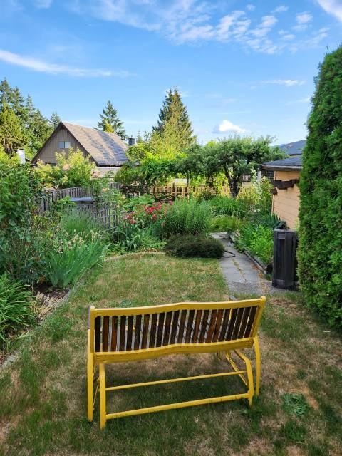 308 Panorama Crescent #A - Photo 2 of 13