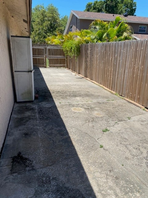 2921 Weston Ter - Photo 3 of 34