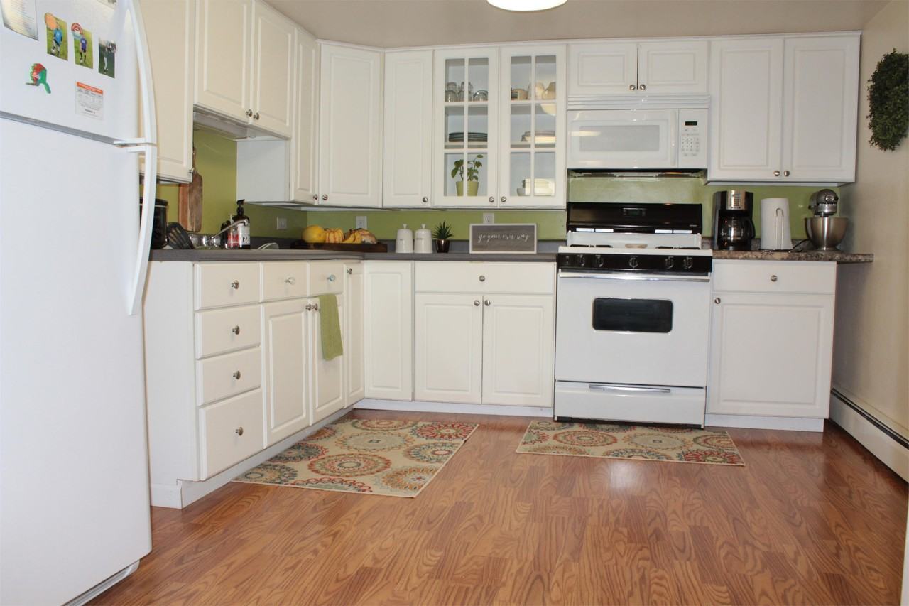 1810 Longyear Ave #1 - Photo 2 of 13