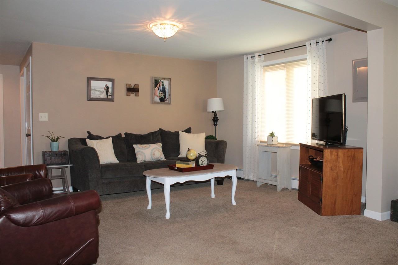 1810 Longyear Ave #1 - Photo 4 of 13