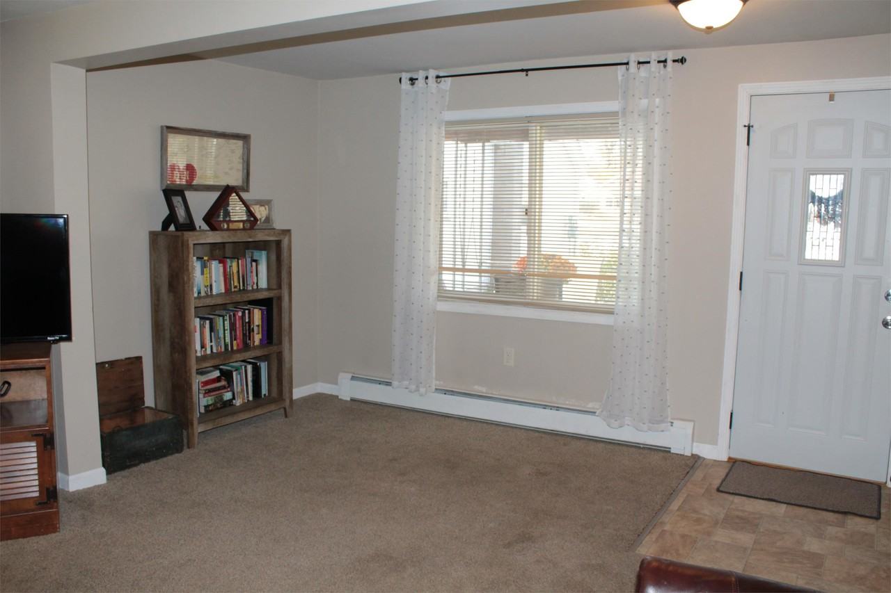 1810 Longyear Ave #1 - Photo 5 of 13
