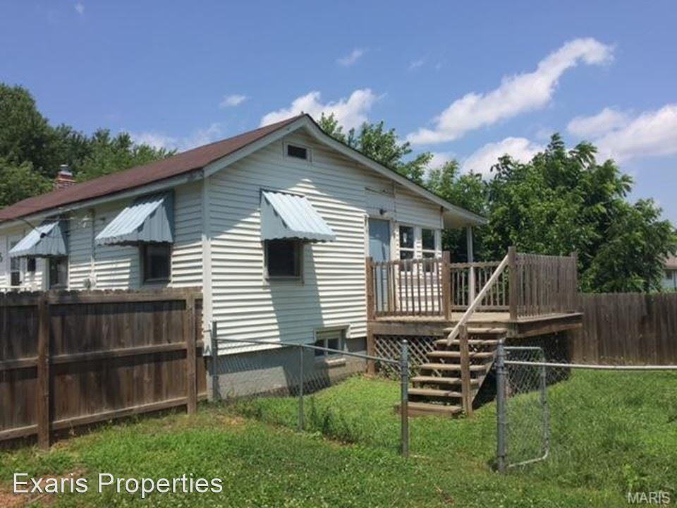 9954 Meadow Ave - Photo 3 of 12