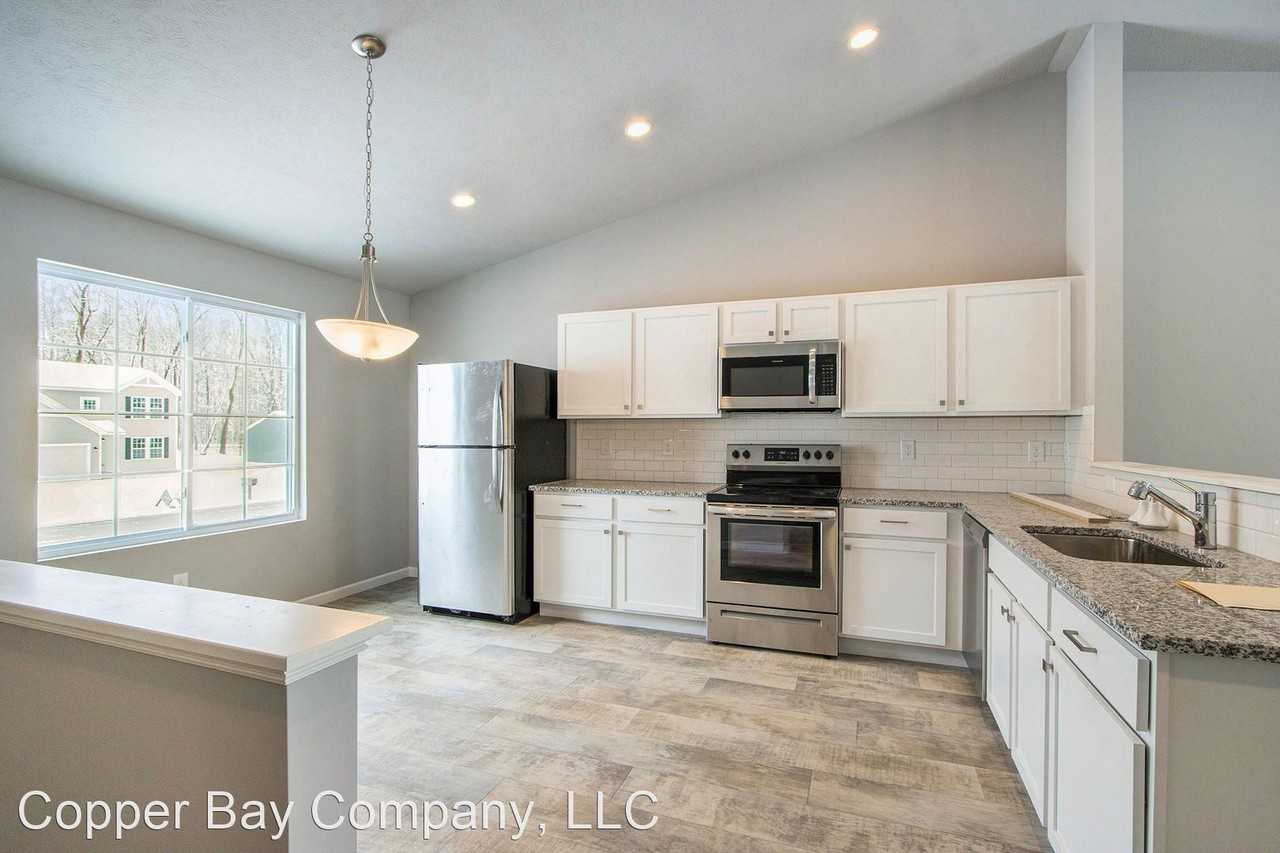 3911 Sumner Dr - Photo 2 of 18