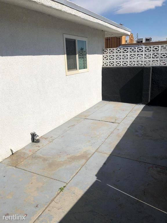 4490 E Camino Parocela - Photo 3 of 10