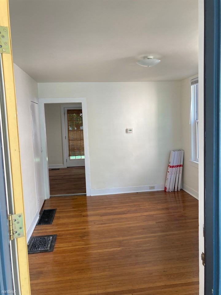 528 W Buffalo St - Photo 2 of 15