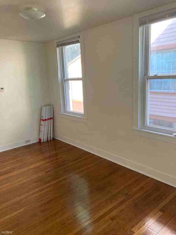 528 W Buffalo St - Photo 3 of 15