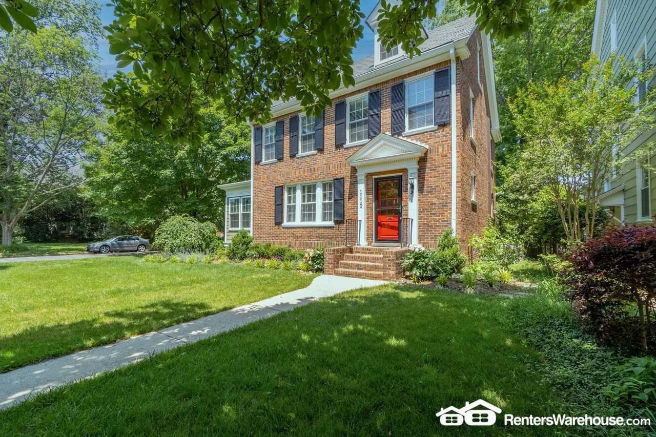 1110 Seminary Pl - Photo 2 of 31