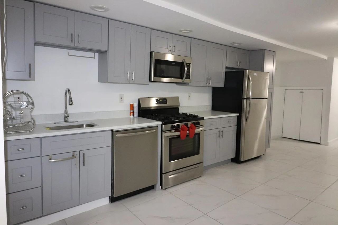 941 E 232nd St #1 - Photo 3 of 5