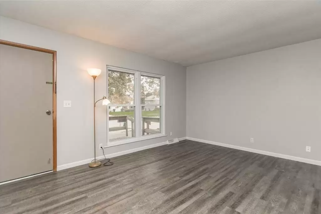 226 Norwick Rd Sw #NA - Photo 2 of 11
