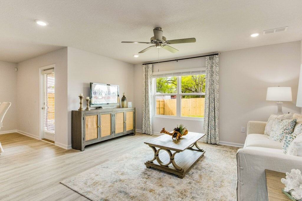 217 Monarch Ln - Photo 2 of 30