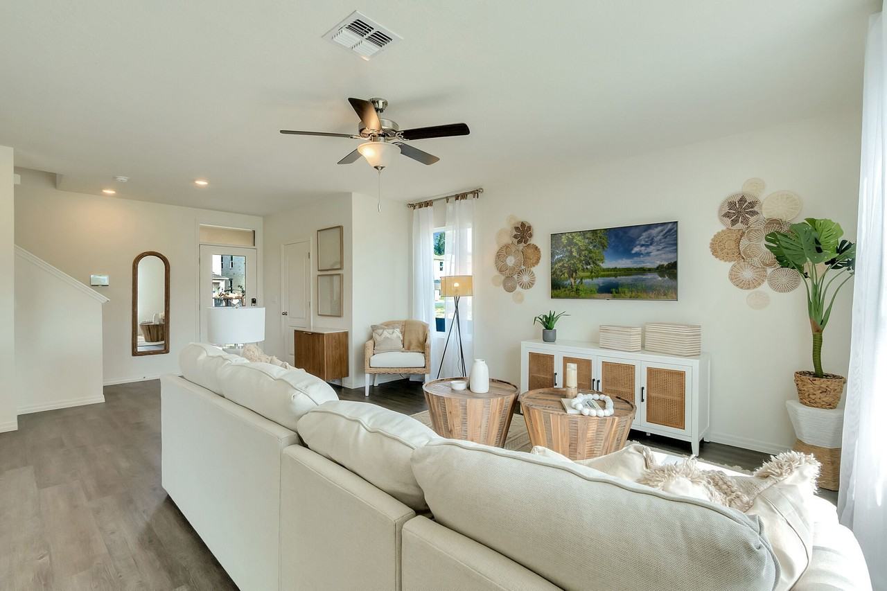 32138 Katelin Cir - Photo 2 of 28