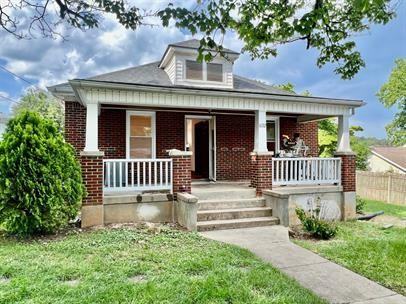 1132 Ray Rd Se - Photo 2 of 16