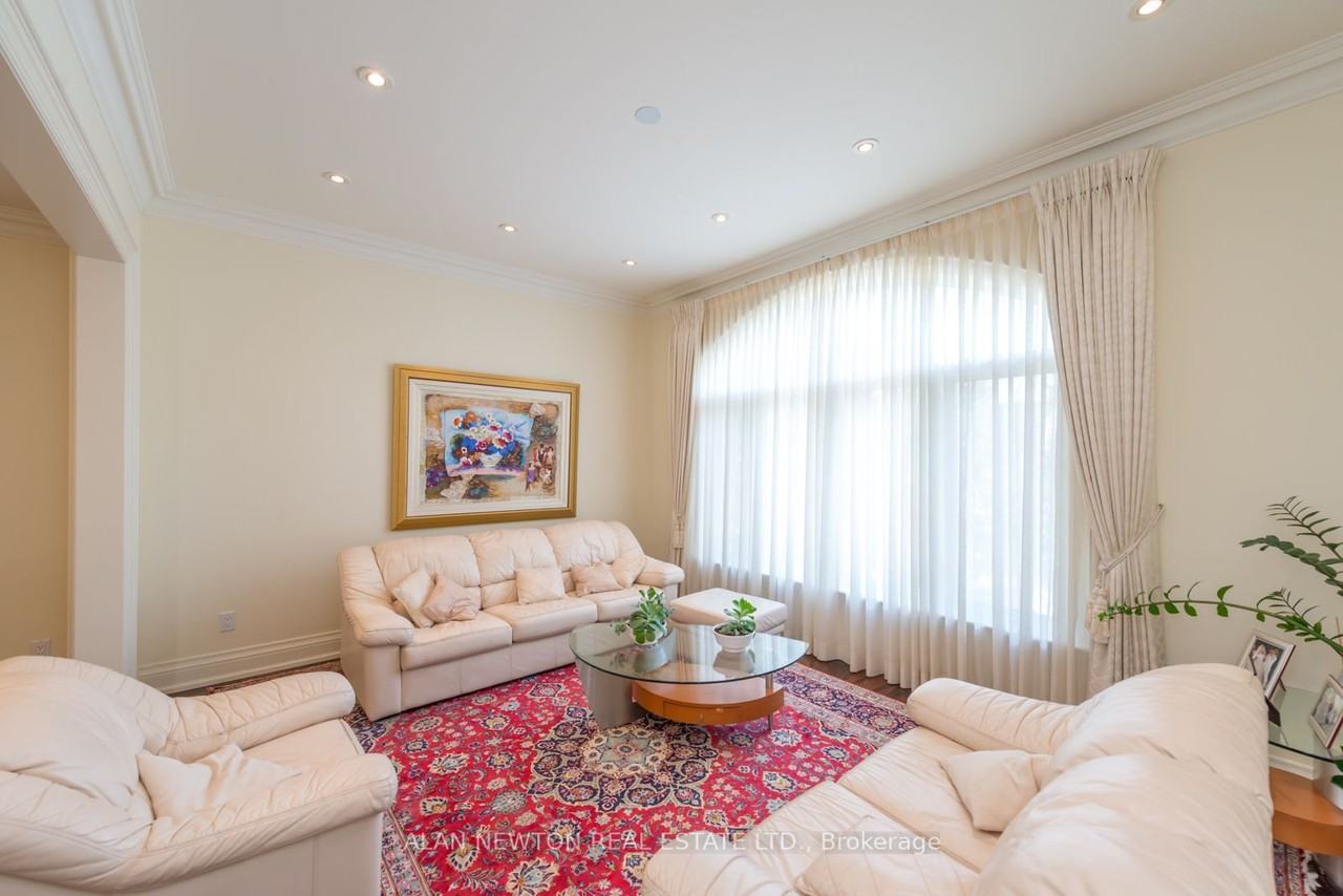 486 Spring Gate Boulevard #None - Photo 3 of 6