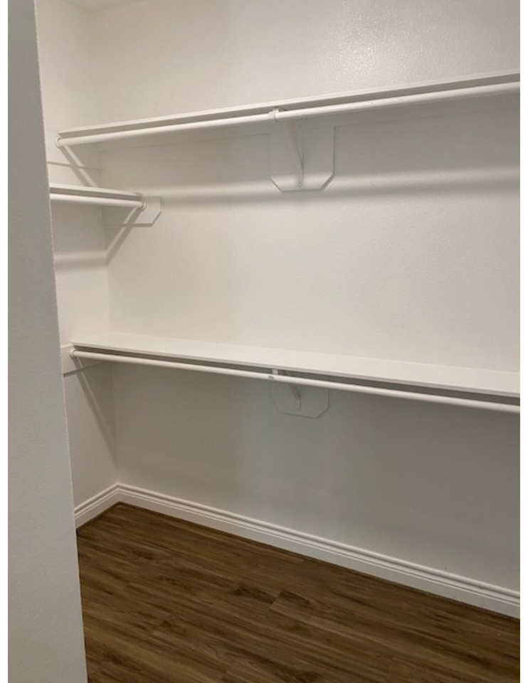 Building - Photo 6 of 7