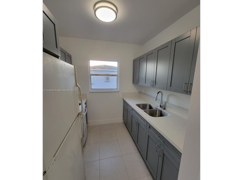2313 Nwth St - Photo 3 of 9