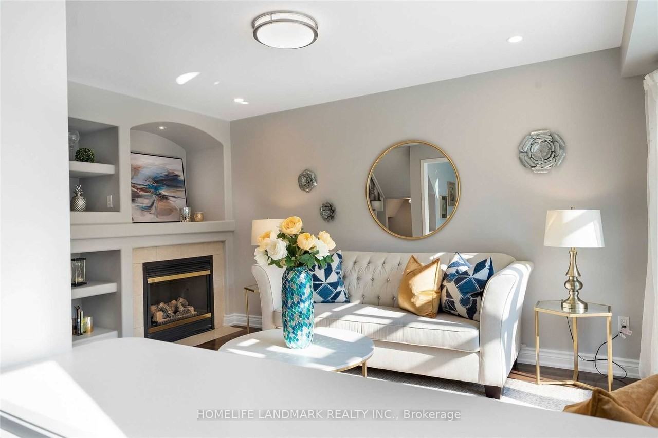 22 Sarum Crescent #None - Photo 3 of 6