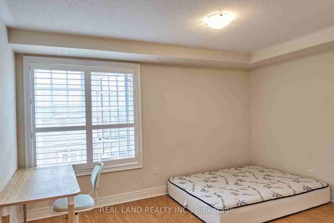 41 Lord Durham Road #None - Photo 2 of 6