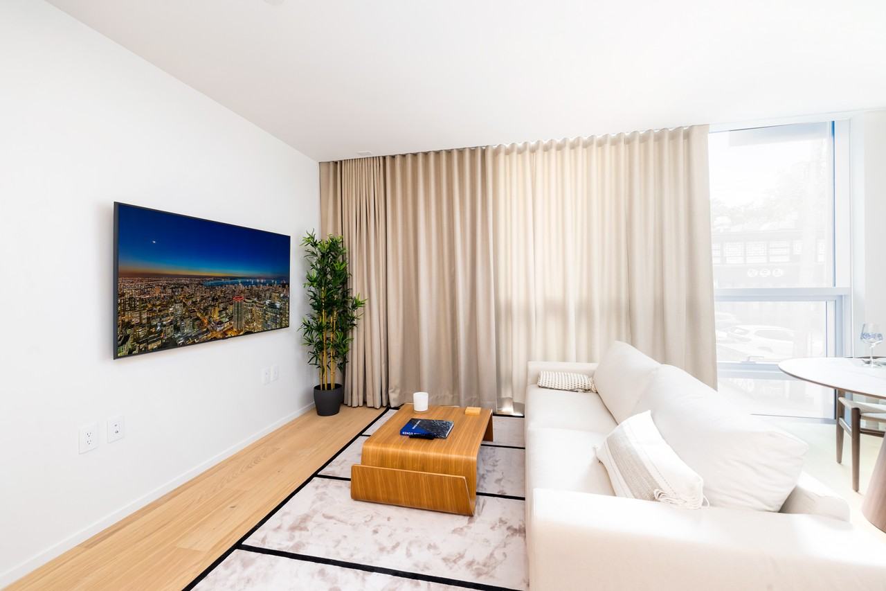 1568 Alberni Street #304