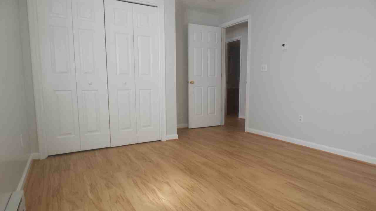 1413B Hampton St #B - Photo 2 of 3