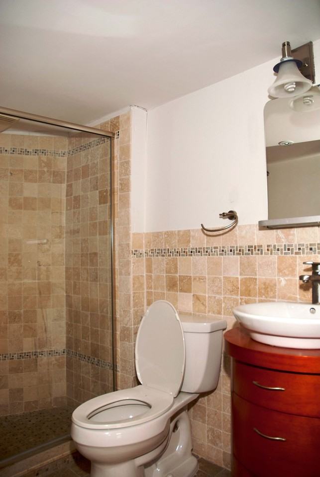 Furnished 1 bedroom  in west village with balcony - Photo 5 of 6