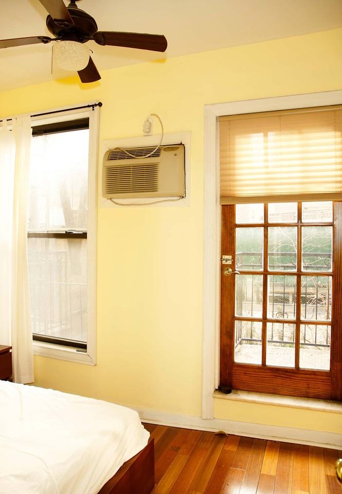 Furnished 1 bedroom  in west village with balcony - Photo 6 of 6