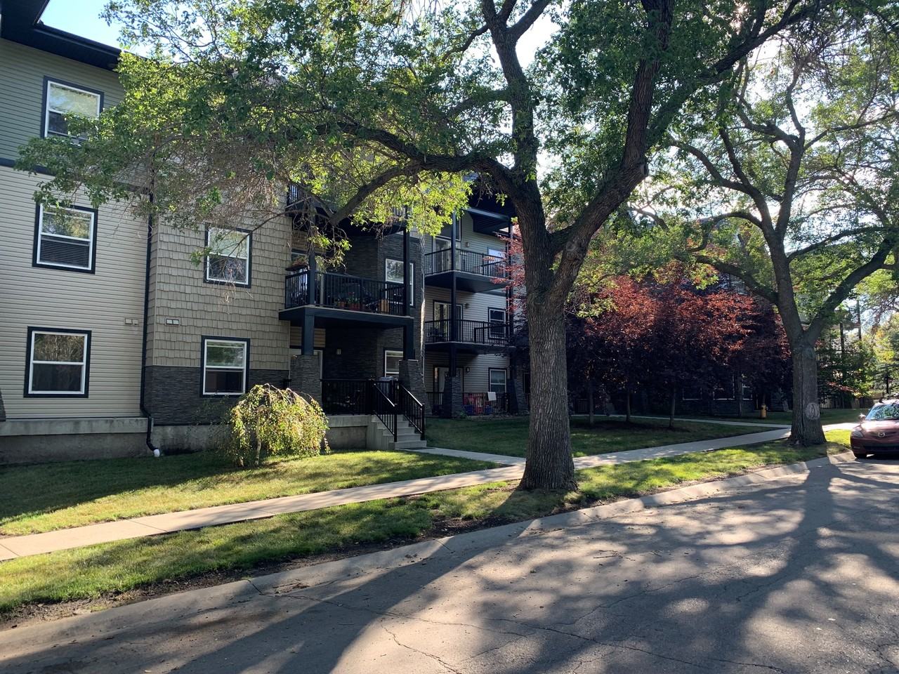 2 Bedroom 2 Bathroom in Ritchie Apartments 9927 79 Ave Nw, Edmonton