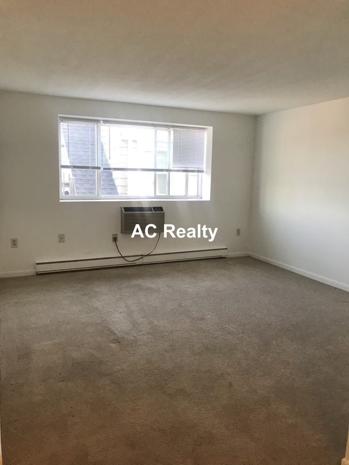 216 Revere Beach Pkwy #29 - Photo 4 of 6