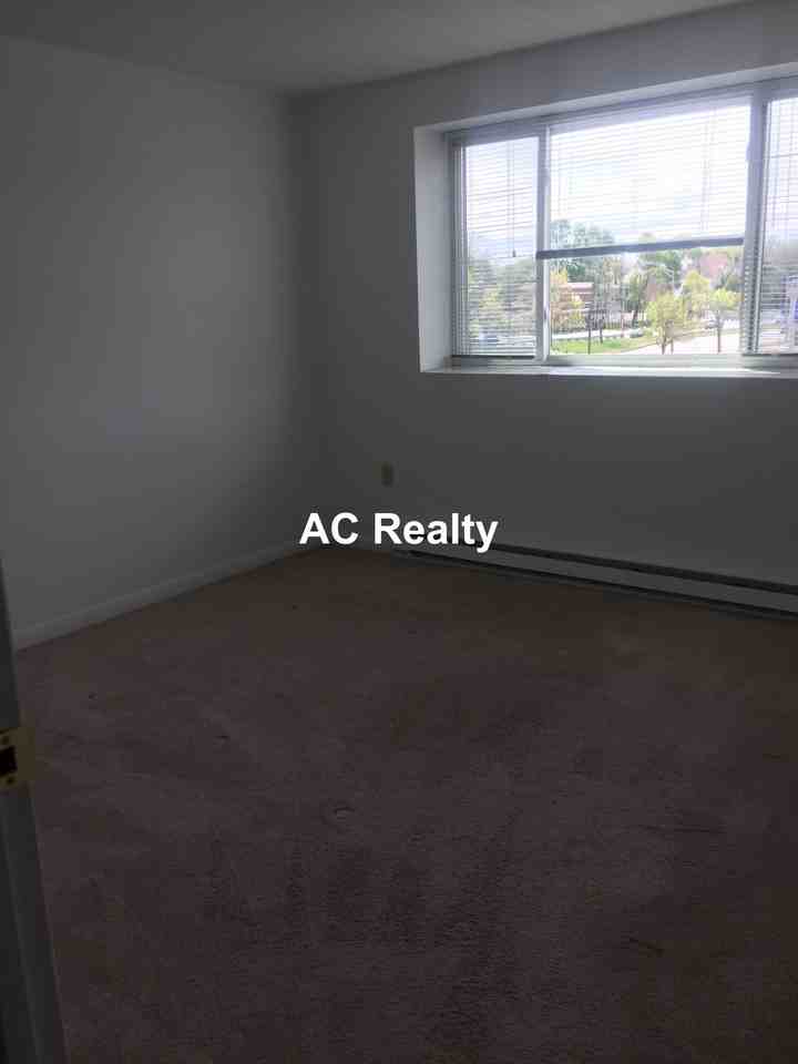 216 Revere Beach Pkwy #29 - Photo 5 of 6