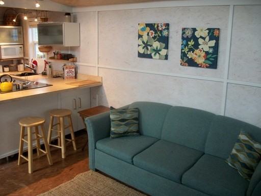 11680 N Island Cove Ln - Photo 3 of 9