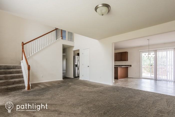 8814 N College Ave - Photo 2 of 19