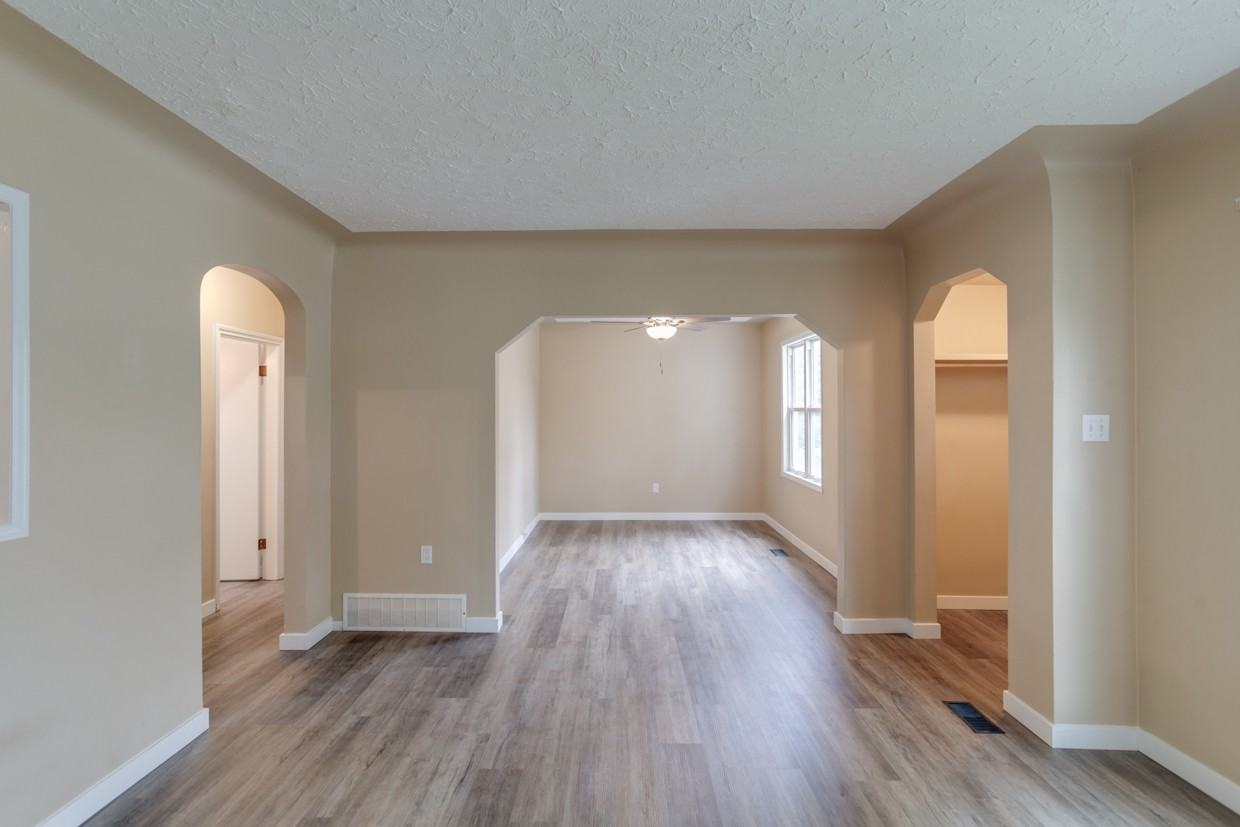 Prince Charles 2 - Photo 3 of 25