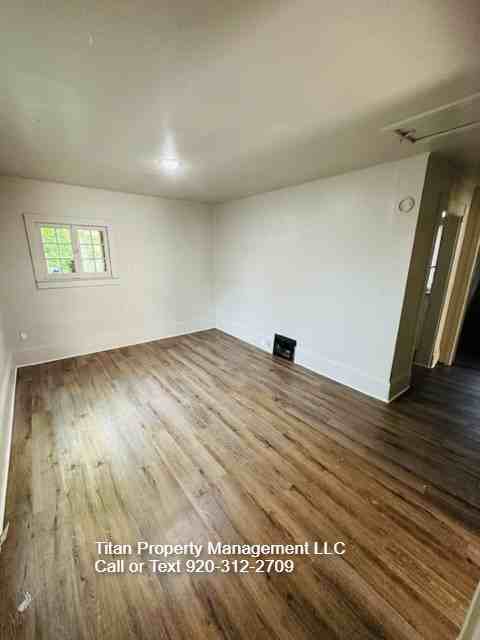 1008 Wright St #A - Photo 3 of 10