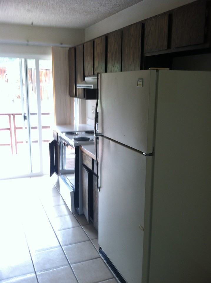 1013 Portland Pl #1 - Photo 3 of 13