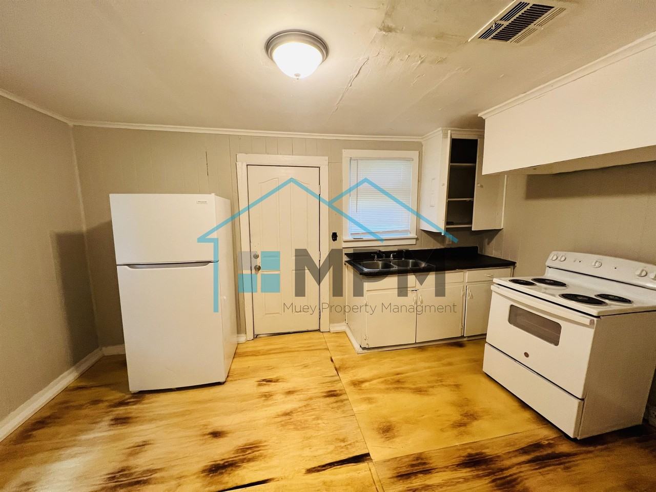 102 S 2nd St #A - Photo 2 of 6