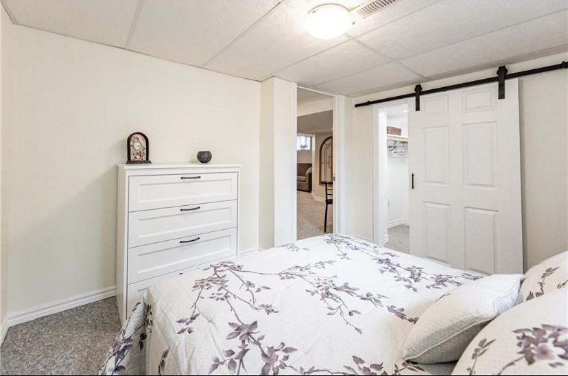 243 Summerhill Ave - Photo 3 of 13