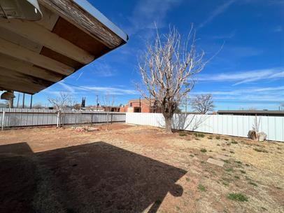 2604 W Ohio Ave - Photo 3 of 12