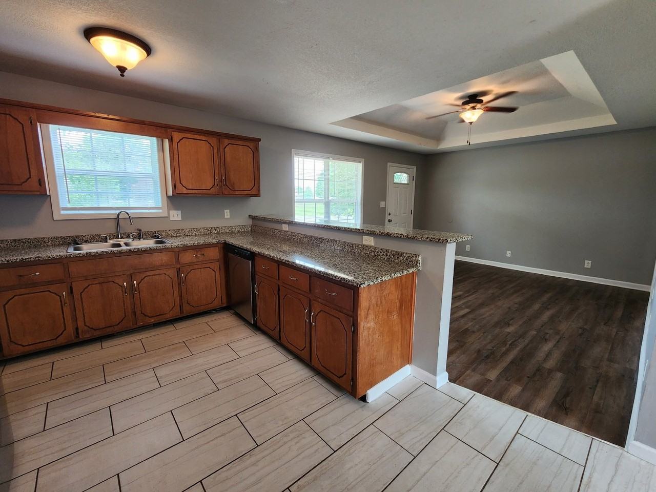 2403 Egret Dr - Photo 5 of 11