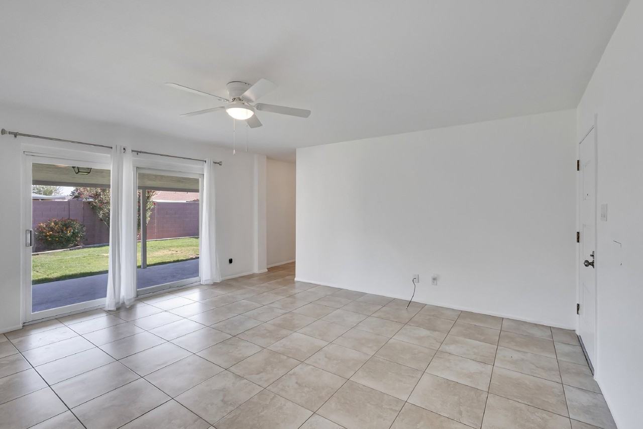 8513 E Rancho Vista Dr - Photo 6 of 24