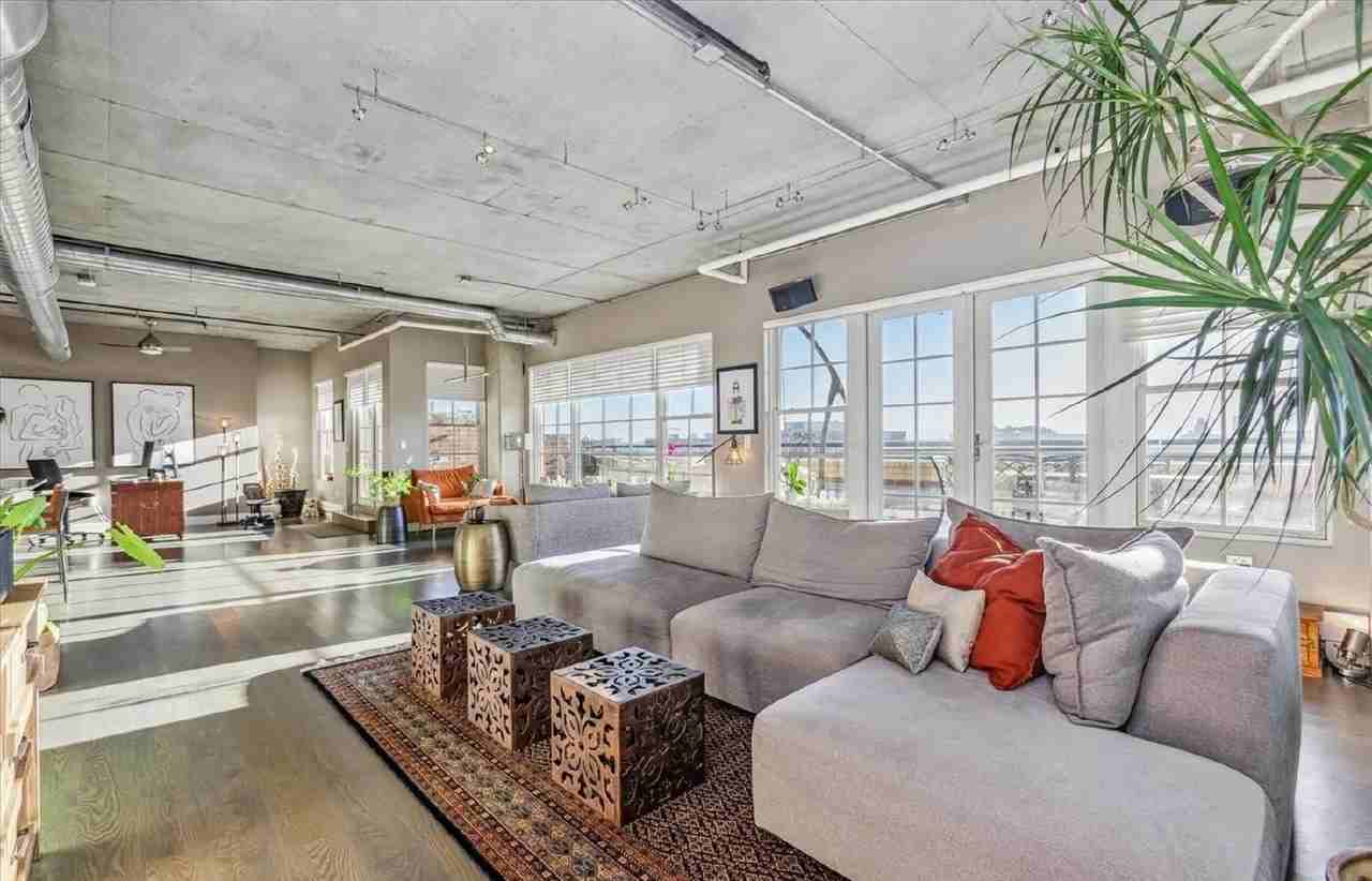 1499 Blake St Apt 6k - Photo 6 of 28