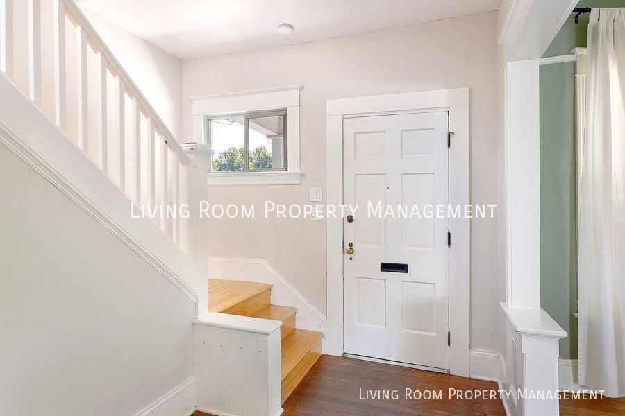 2217 Se Clinton St - Photo 3 of 15