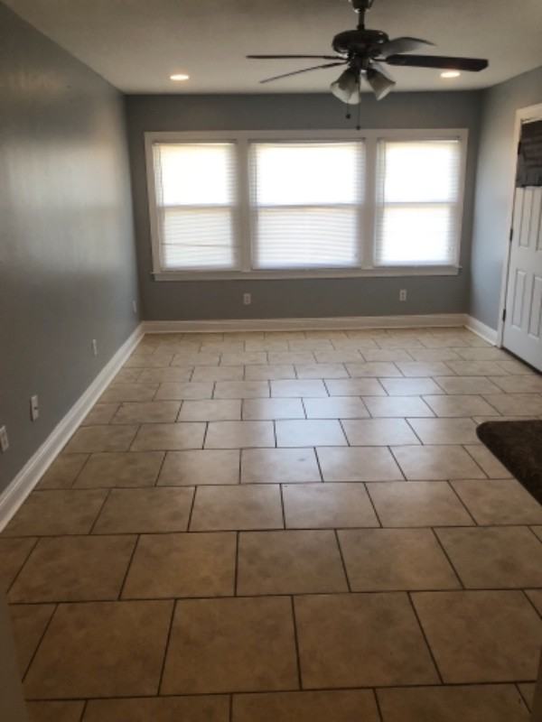 5419 Elysian Fields Ave - Photo 3 of 5