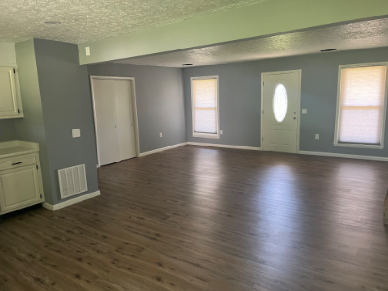 400 Eastdr - Photo 2 of 14