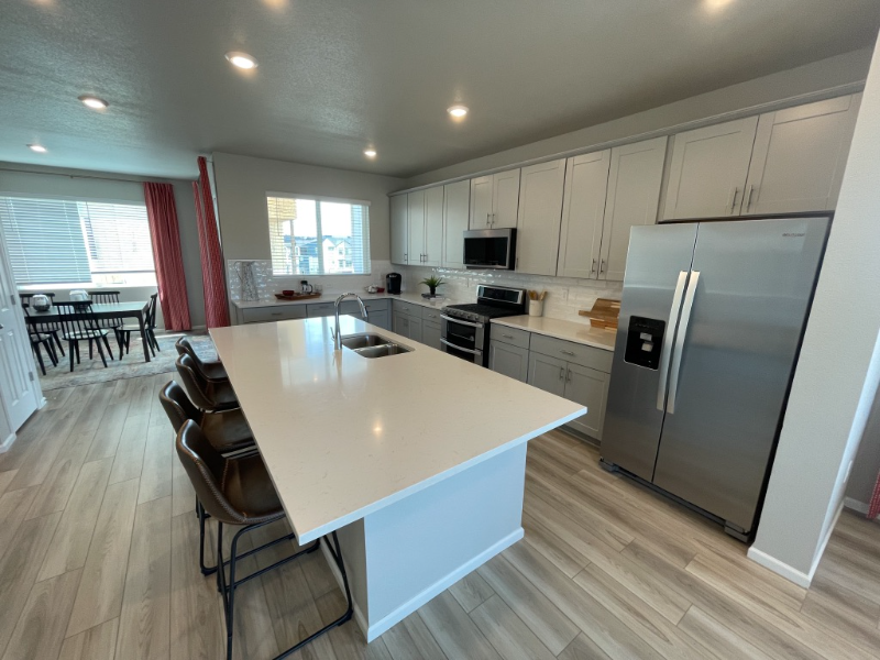 5683 Vivian St - Photo 2 of 18