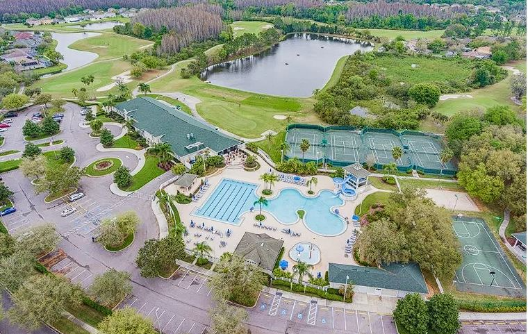 18118 Nassau Point Dr - Photo 2 of 19