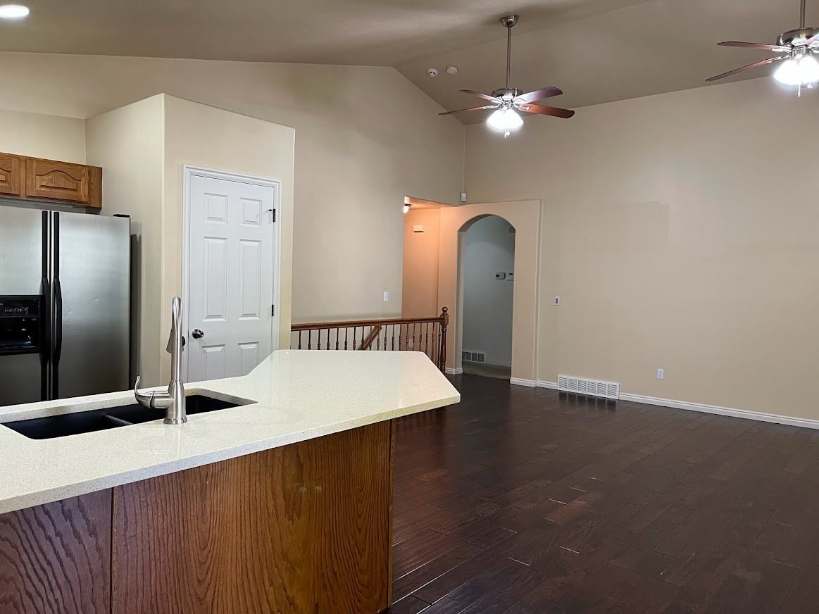 1385 E 1120 S #1 - Photo 3 of 17