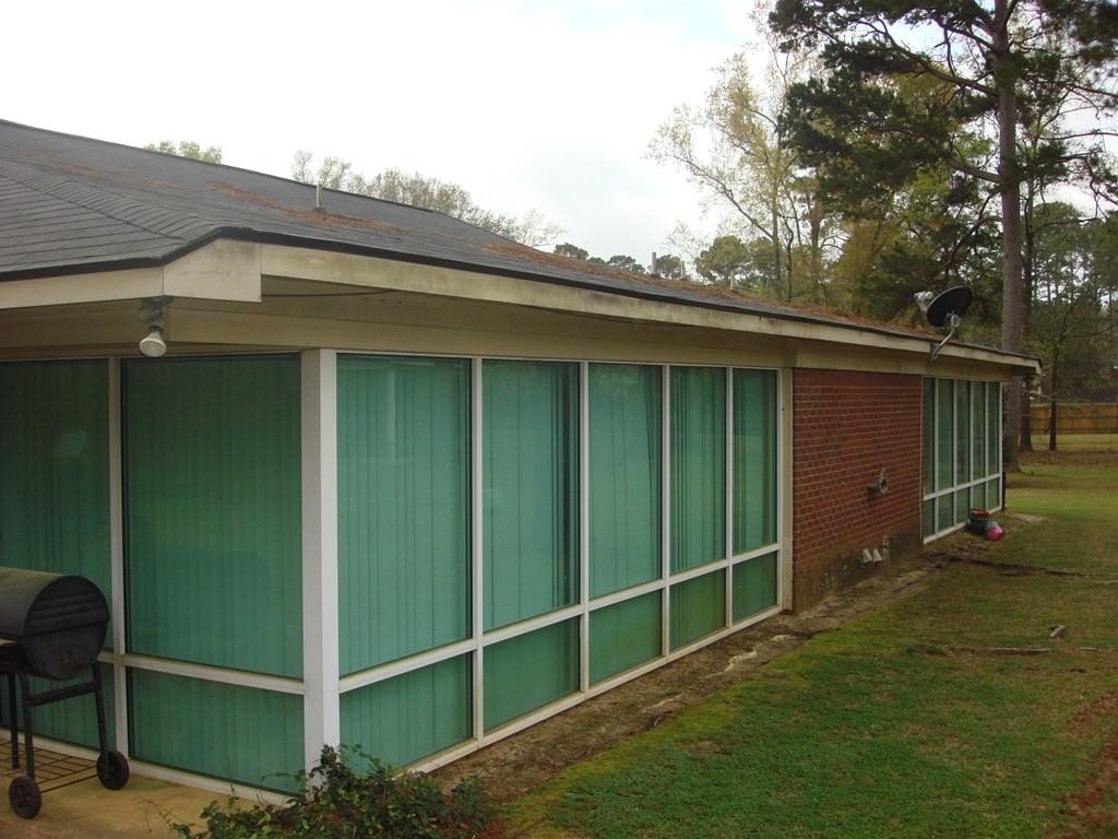 2221 Bedford Ct #B - Photo 3 of 3