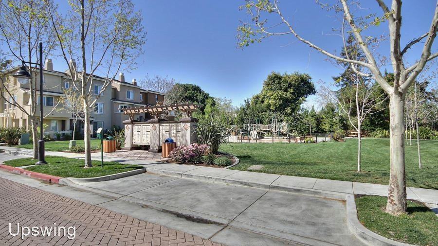 60 Muller Pl - Photo 3 of 19