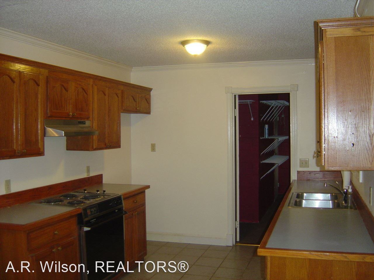 414 Beam St - Photo 3 of 9